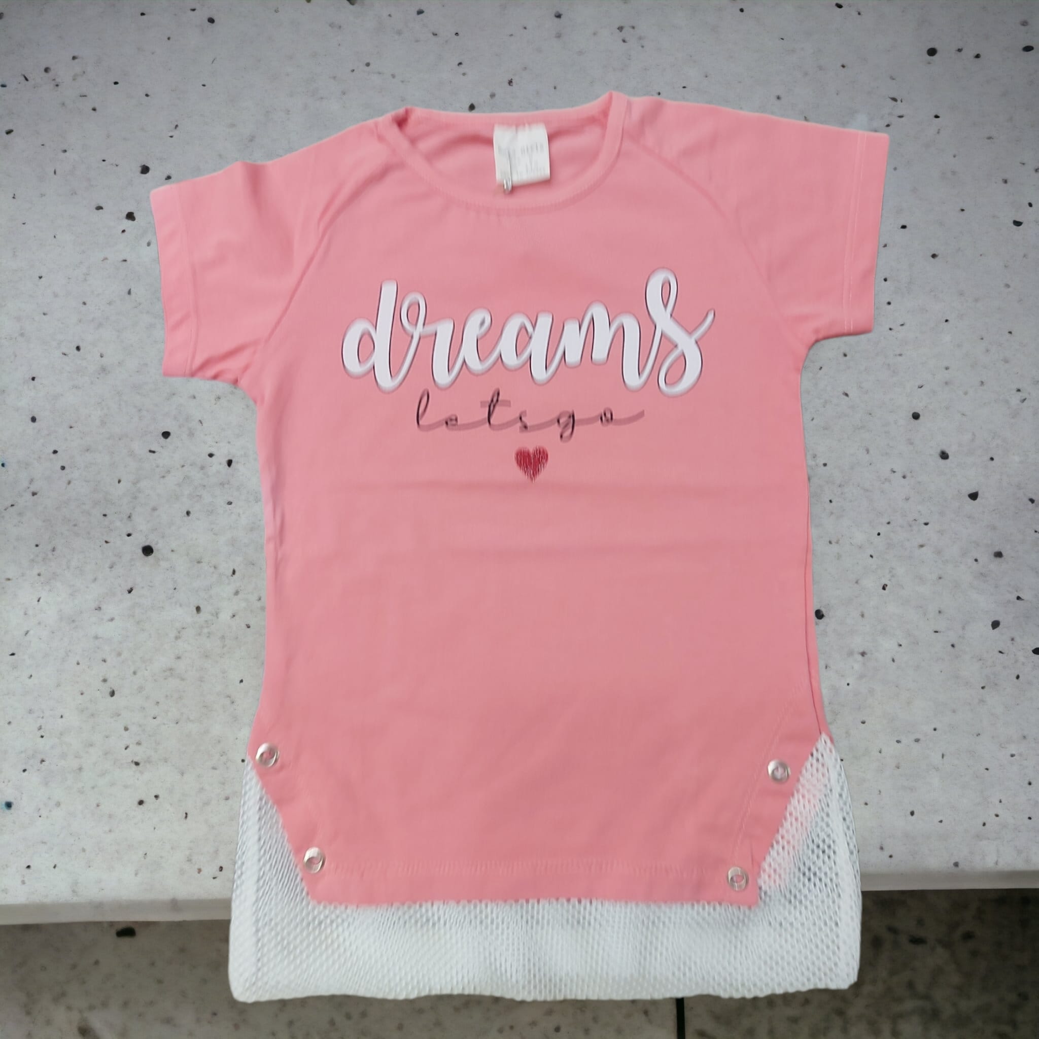 DREAMS PEMBE TSHIRT